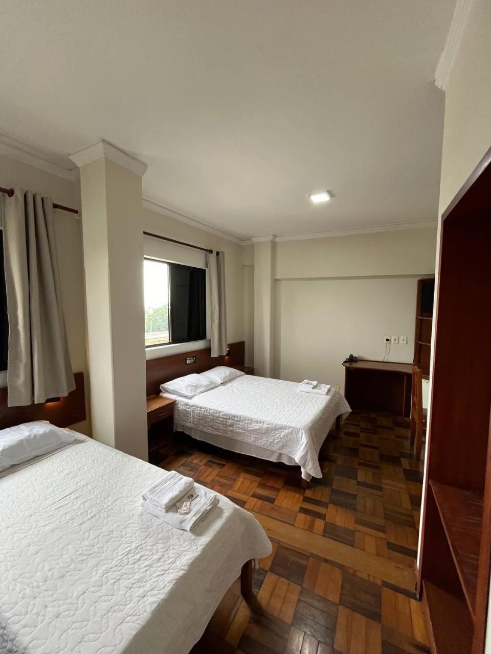 Acomodare Hotel- Sob Nova Direcao Tubarão Esterno foto