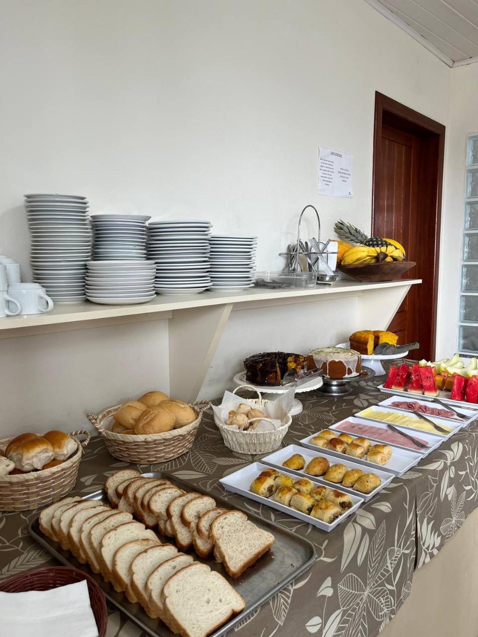 Acomodare Hotel- Sob Nova Direcao Tubarão Esterno foto