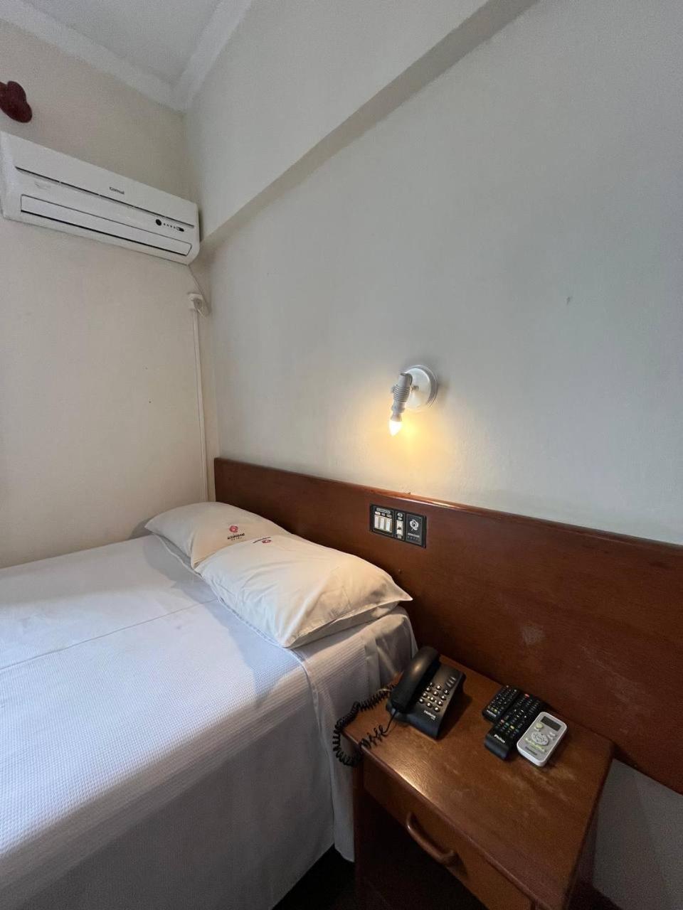 Acomodare Hotel- Sob Nova Direcao Tubarão Esterno foto