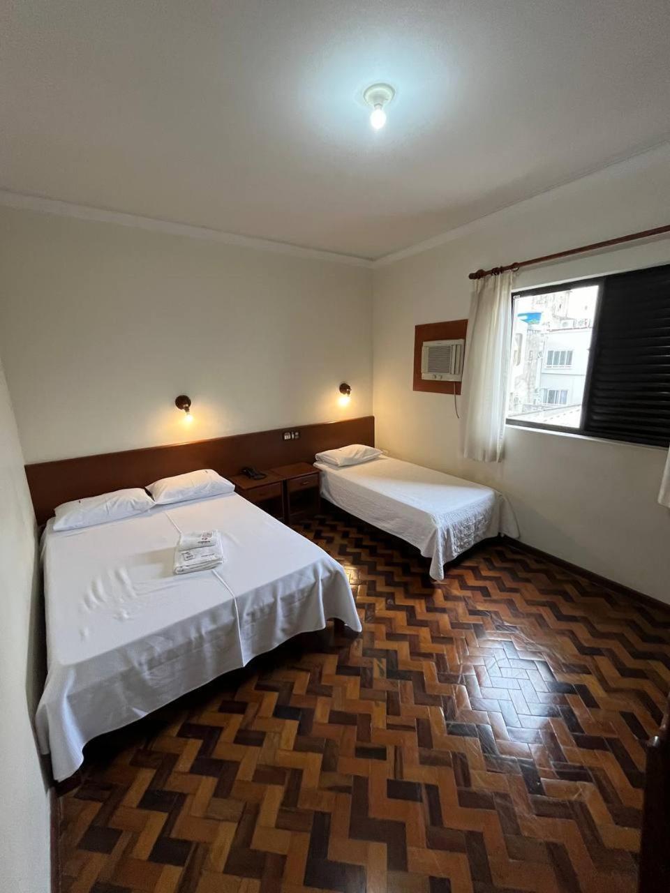 Acomodare Hotel- Sob Nova Direcao Tubarão Esterno foto